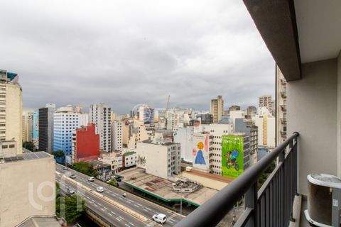 Image 15 - 856612
