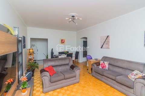 Image 3 - 856674