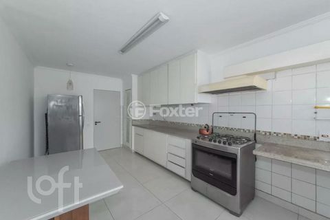 Image 9 - 856715
