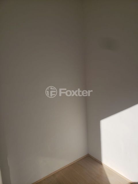 Image 10 - 856727
