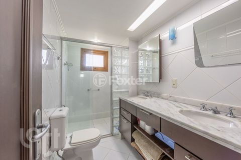 Image 8 - 856789