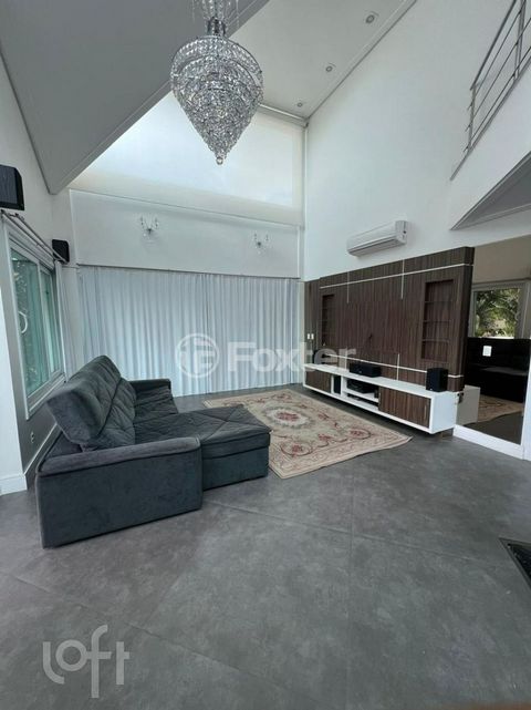 Image 7 - 856809