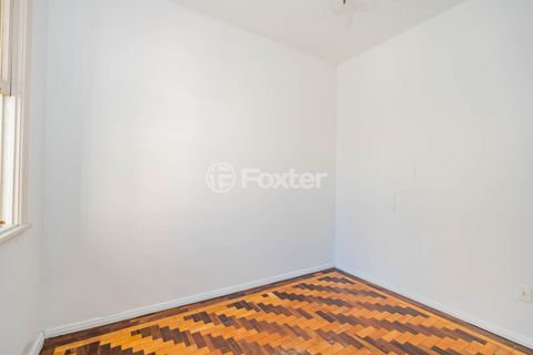Image 19 - 856855