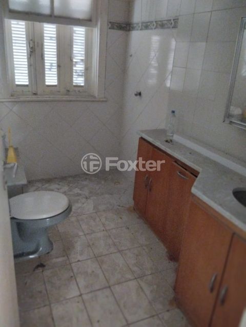 Image 9 - 856855