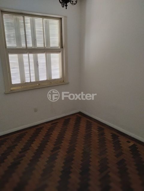 Image 7 - 856855