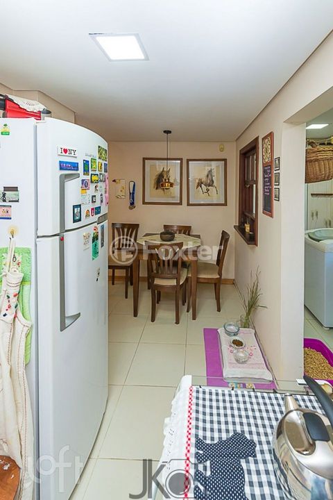 Image 19 - 856873