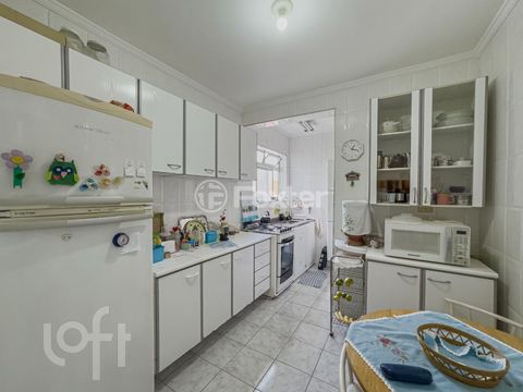 Image 3 - 856883
