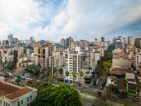 Image 1 - 856903