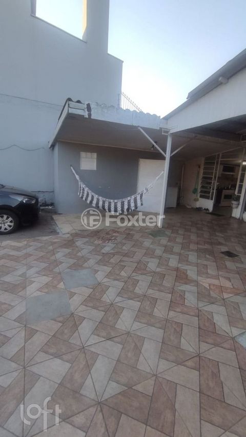 Image 4 - 856904
