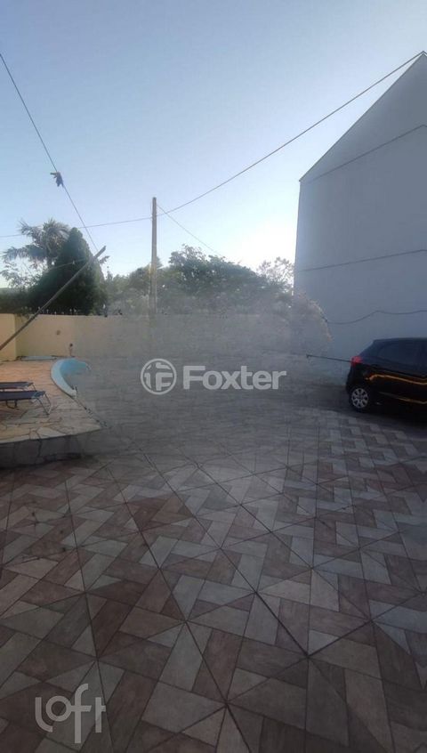Image 3 - 856904