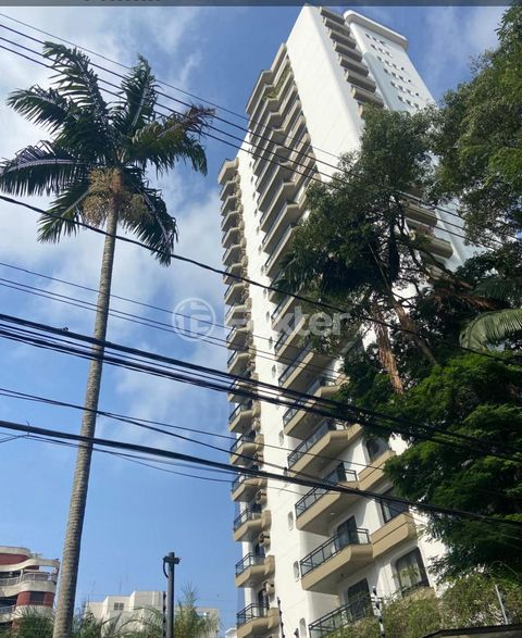 Image 2 - 856923