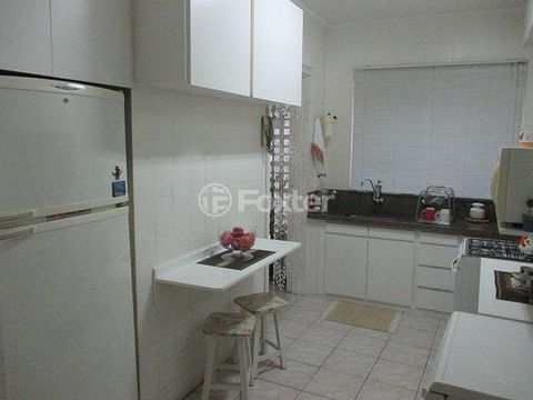 Image 3 - 856925