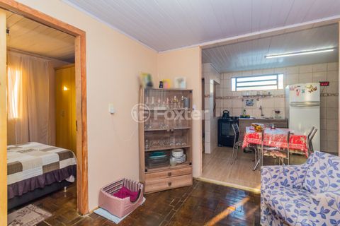 Image 8 - 856949
