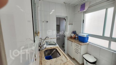Image 9 - 856950