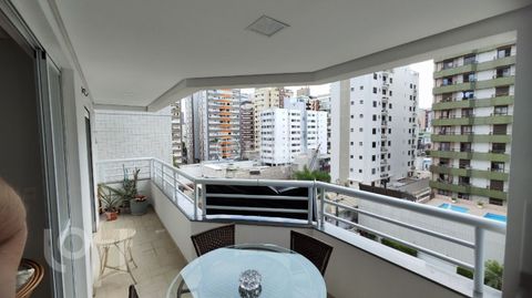 Image 4 - 856950