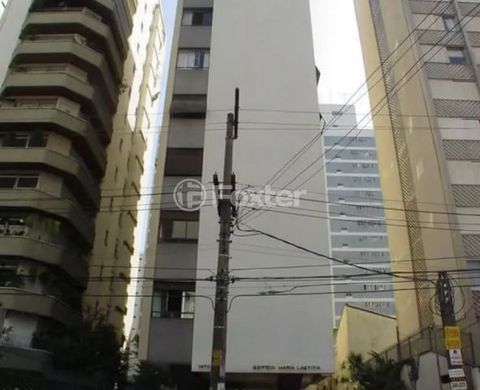 Image 17 - 856955
