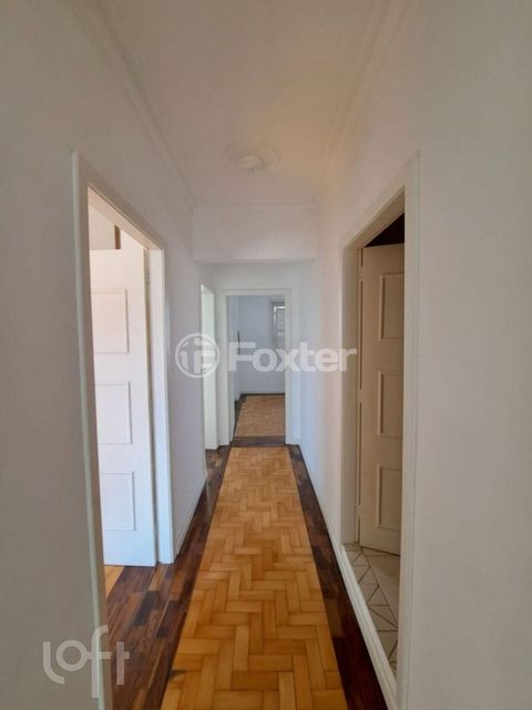 Image 3 - 856982