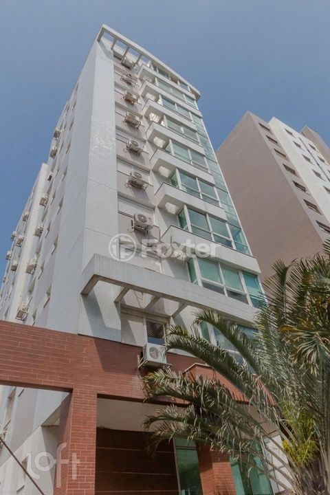 Image 6 - 857047