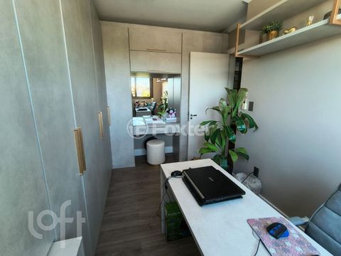 Image 7 - 857058