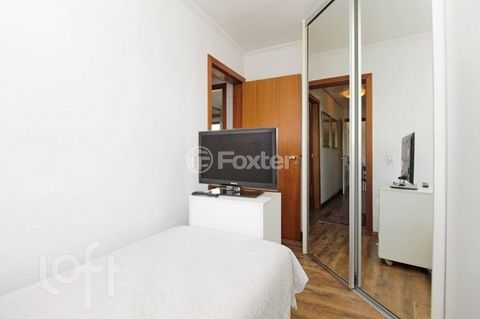 Image 8 - 857069