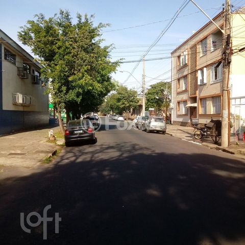 Image 1 - 857124