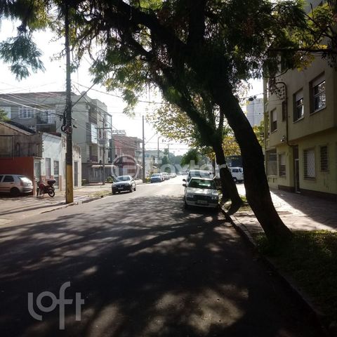 Image 0 - 857124