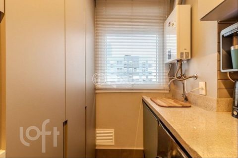 Image 6 - 857150