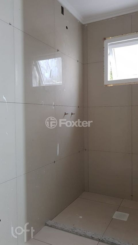 Image 4 - 857155