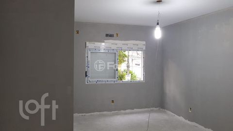 Image 3 - 857155