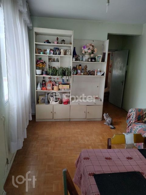 Image 7 - 857161
