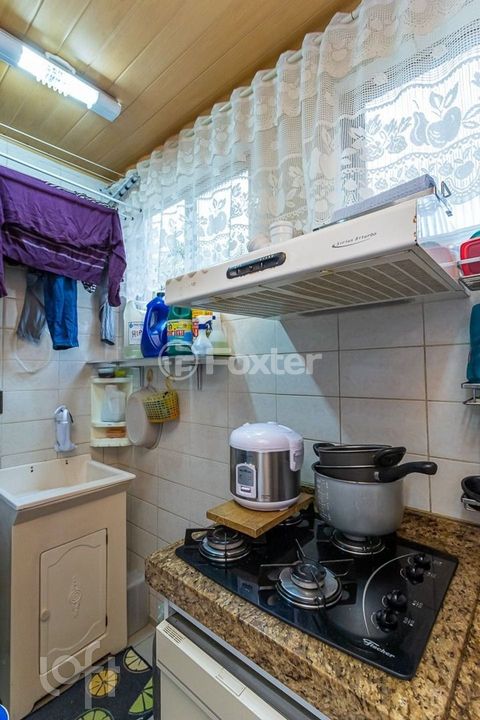 Image 8 - 857221