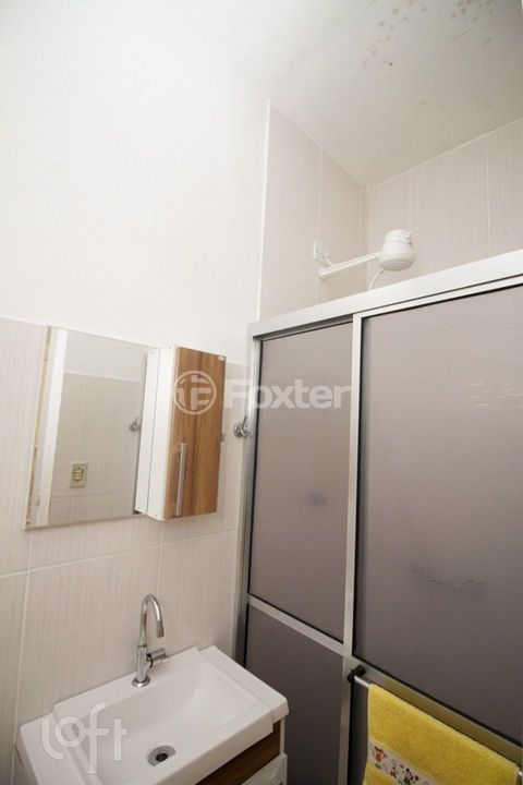 Image 9 - 857246
