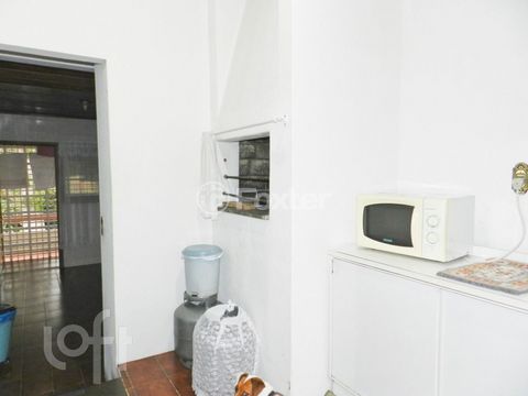 Image 7 - 857340