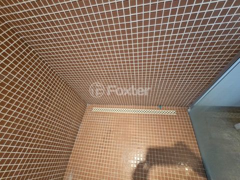 Image 8 - 857358