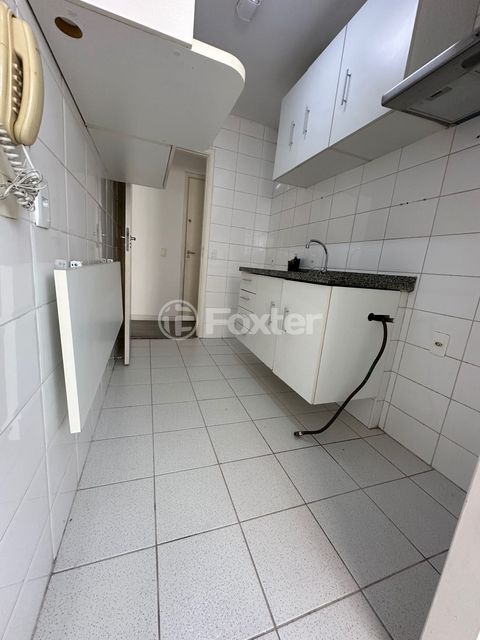 Image 9 - 857388
