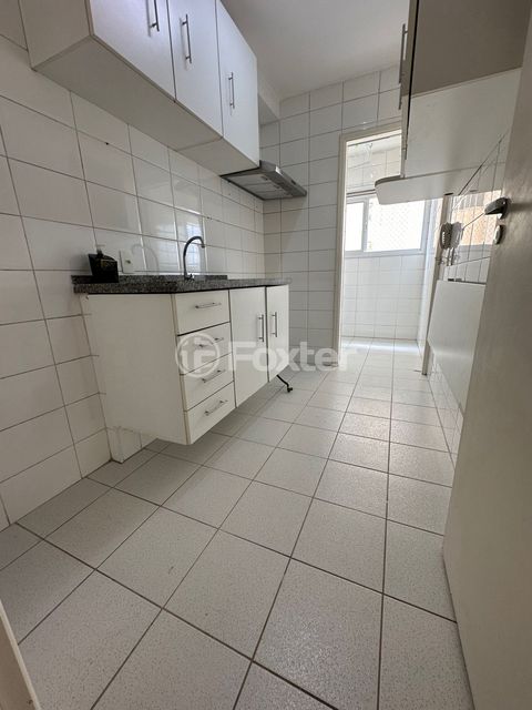 Image 10 - 857388