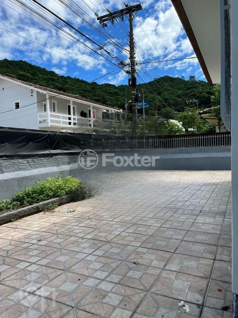 Image 2 - 857393