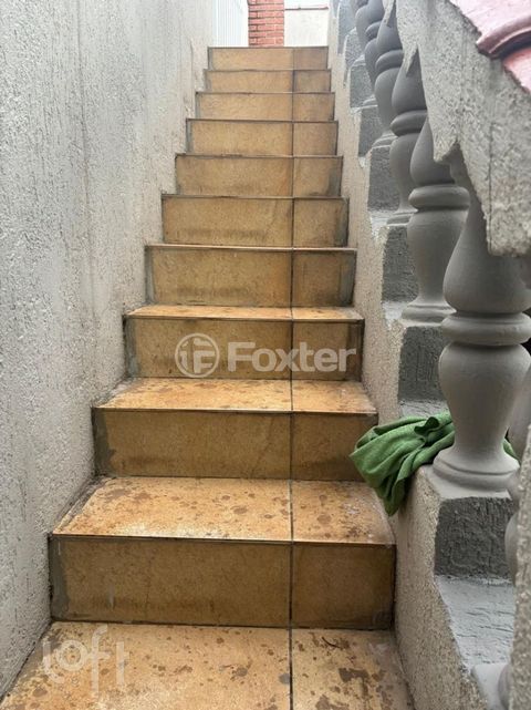 Image 12 - 857437