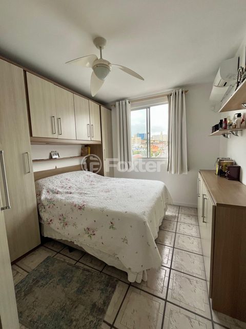 Image 11 - 857440