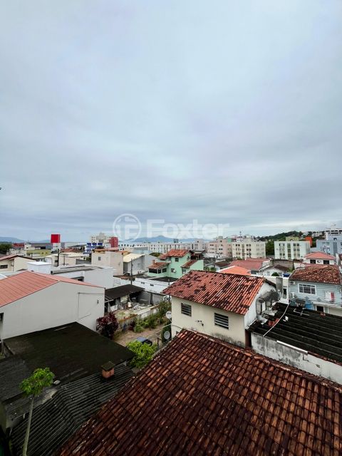 Image 5 - 857440