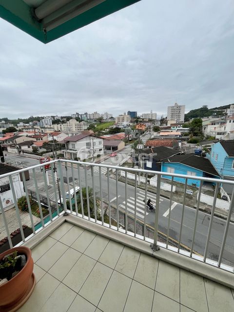 Image 8 - 857440