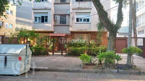 Image 15 - 857444