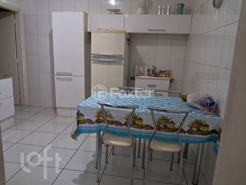 Image 4 - 857492
