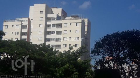 Image 9 - 857536