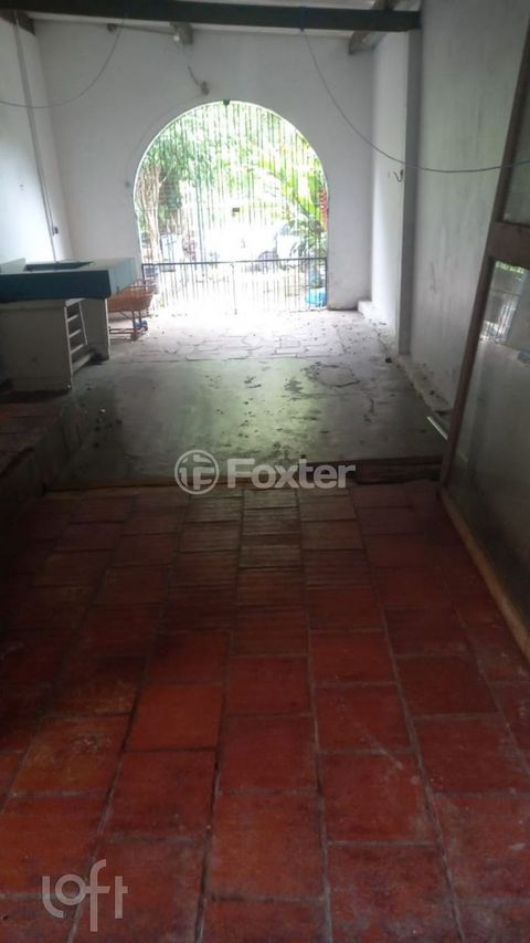 Image 5 - 857563