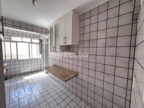 Image 7 - 857582