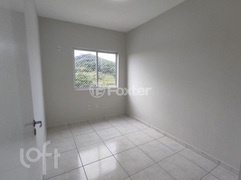 Image 6 - 857583