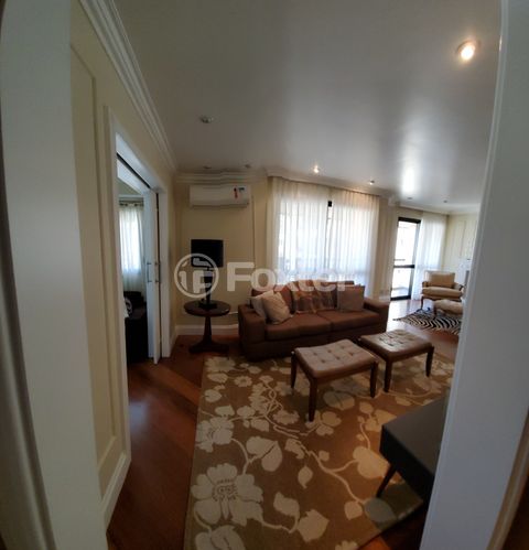 Image 8 - 857601