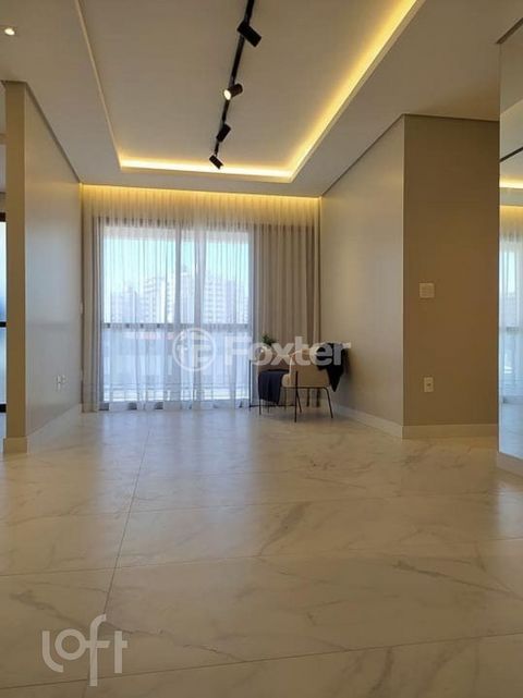 Image 7 - 857614