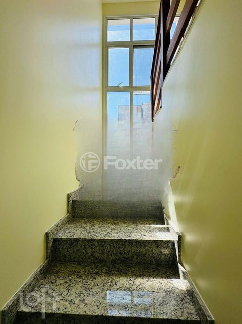 Image 11 - 857624